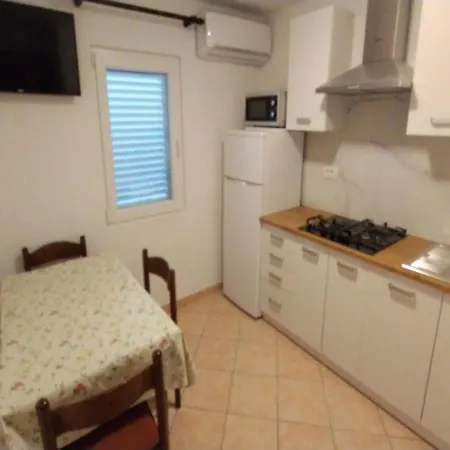 Gama 2 Apartment Vir