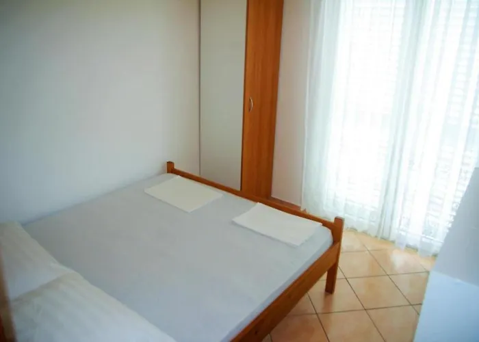 Apartment Gama 2 *