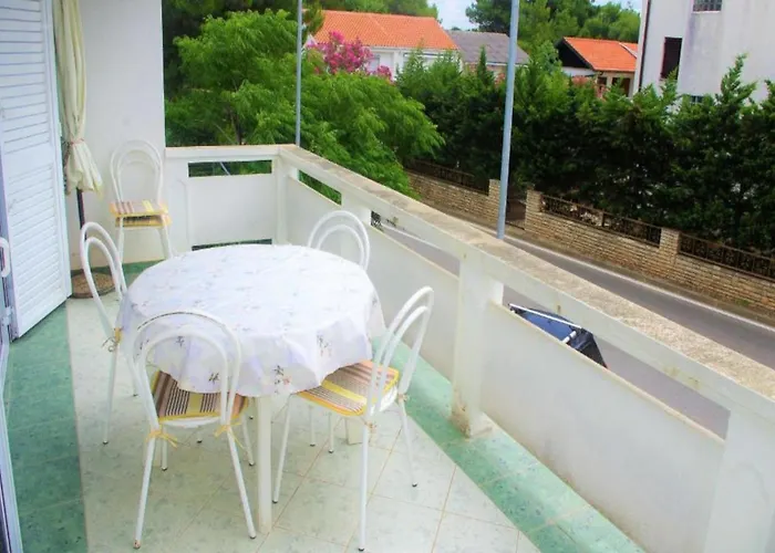 Apartment Gama 2 Vir