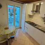 Apartman Gama 2 *